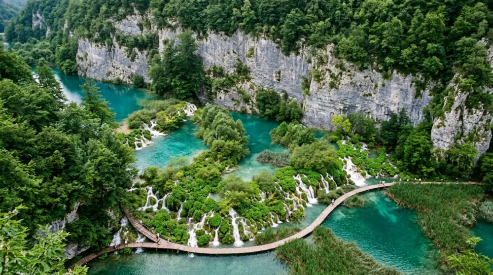 De meren van Plitvice bezoeken met een ticket of tour